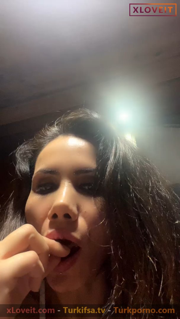 Tango Venüs ifşa Esmer olgun hatunların canlı yayınını seyret